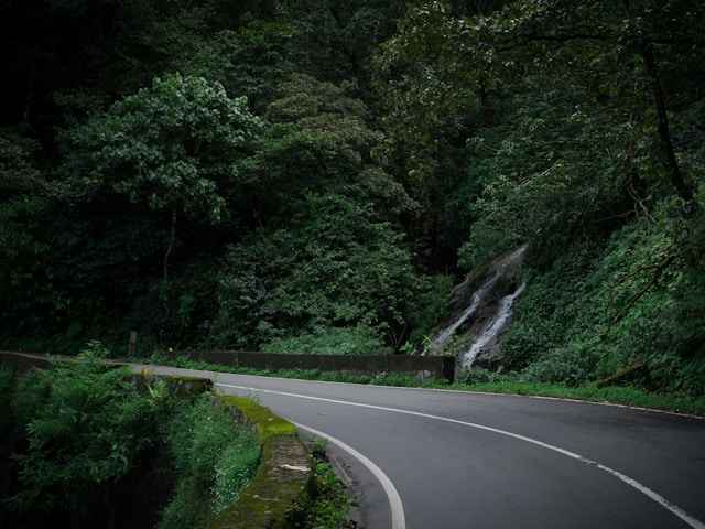Valparai Hillstation Tour
